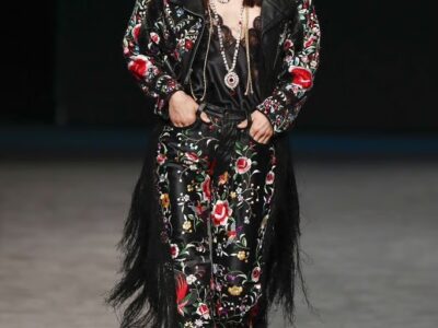 María Escoté: Piezas de archivo