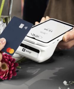 Los pagos sin efectivo aumentan un 41% en 2025 y dos de cada tres recibos ya son digitales