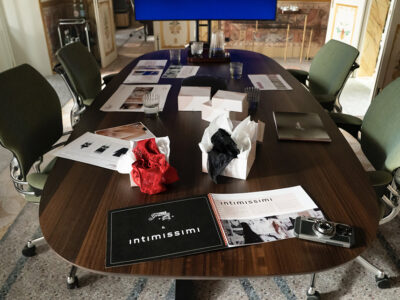 Intimissimi presente en la 5ª temporada de Emily in Paris