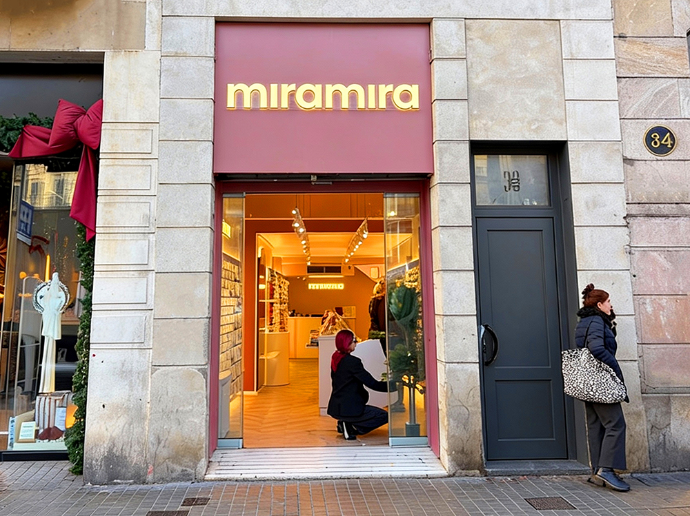 Miramira se instala en la calle Pelai con una nueva tienda asesorada por Laborde Marcet