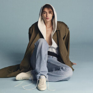 Jimmy Choo presenta sus nuevas deportivas 'Sunny'