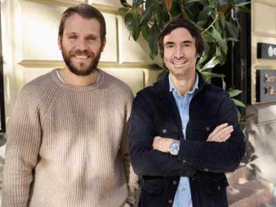De izq. a dcha.: Antonio Fernández de León, CEO y co-fundador de Old Jeffrey, y Alejandro Coca, director de ventas SMB de Dojo en España.