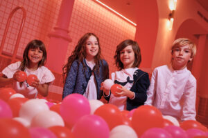 Boboli celebra 45 años con nueva identidad visual y el lanzamiento de su campaña SS26 “Play in Color”