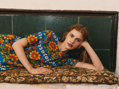 La colección Primavera-Verano 2026 de Compañía Fantástica es un homenaje al estilo de vida mediterráneo, al arte de disfrutar sin prisas, a las sobremesas que se alargan, a la sensación de no tener nada urgente, de que todo va bien.