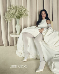Jimmy Choo presenta “The rules of engagement”, su nueva campaña nupcial protagonizada por Gabbriette