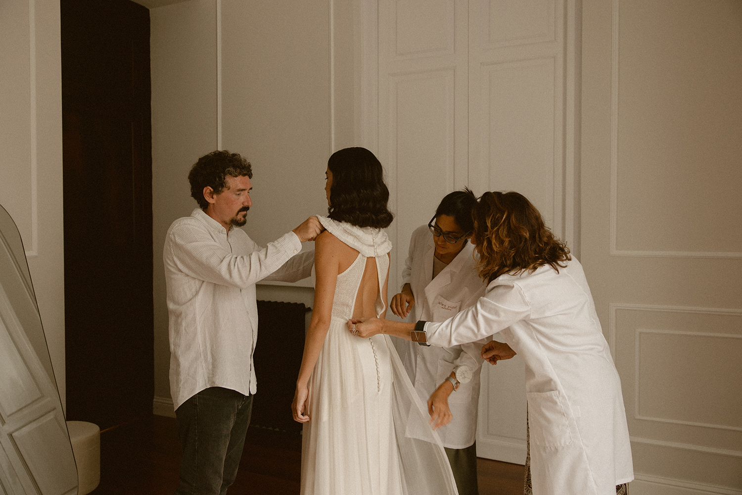 Las tendencias en vestidos de novia que encontraremos este 2026, según Alex Vidal