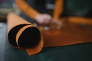 Se constituye la mesa que negociará el Convenio del Curtido con el que CCOO quiere recuperar el poder adquisitivo, garantizar la conciliación y mejorar derechos