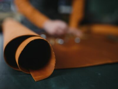 Se constituye la mesa que negociará el Convenio del Curtido con el que CCOO quiere recuperar el poder adquisitivo, garantizar la conciliación y mejorar derechos