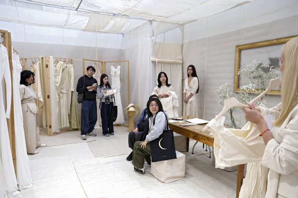 Nuevas marcas y mercados globales proyectan el futuro de la moda bridal y red-carpet en BBFW 2026