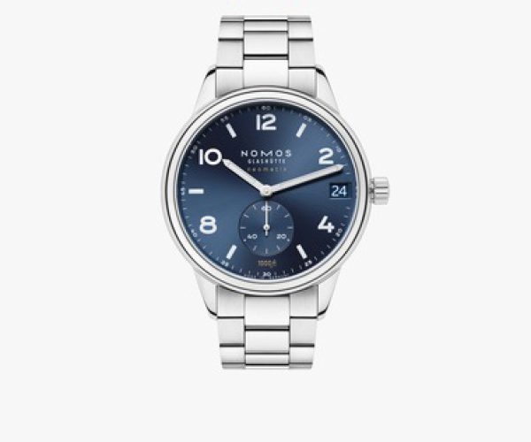 El nuevo modelo NOMOS Club Sport azul