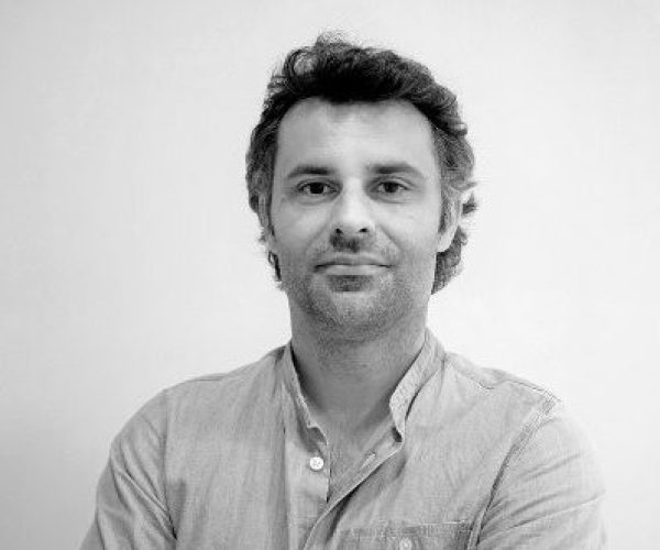 Pedro Coelho, jefe del Área de Diseño de Interiores de LCI Barcelona: 'Las tiendas físicas potencian el retail design ante el miedo a perder negocio en plena explosión del e-Commerce'
