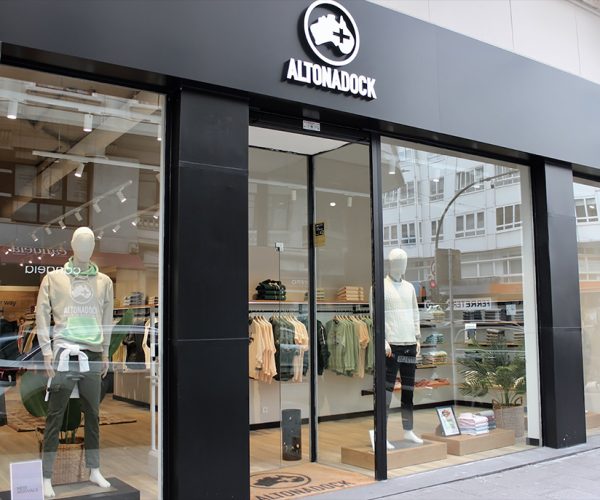 Altonadock abre su primera tienda física en A Coruña (y segunda en España)