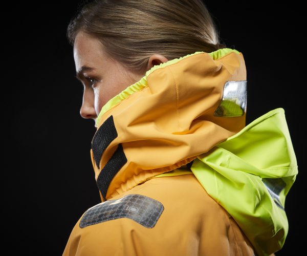 W Skagen Offshore Jacket de Helly Hansen: La imprescindible (para amantes de la vela y el medio ambiente)