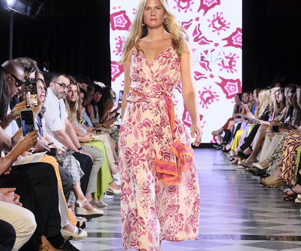 Surkana presenta su nueva colección A Morocco’s Journey SS25 con un gran desfile en Barcelona