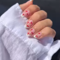 Estos son los dos nail art de Essie que querrás llevar durante tus vacaciones