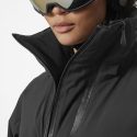 La nueva colección Beloved Ski de Helly Hansen incorpora la Nora Long Insulated Jacket, la chaqueta de esquí eco más cálida y resistente para mujer