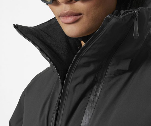 La nueva colección Beloved Ski de Helly Hansen incorpora la Nora Long Insulated Jacket, la chaqueta de esquí eco más cálida y resistente para mujer