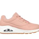 Skechers pone a tus pies el delicado Peach Fuzz, tono del 2024 según el Pantone Color Institute