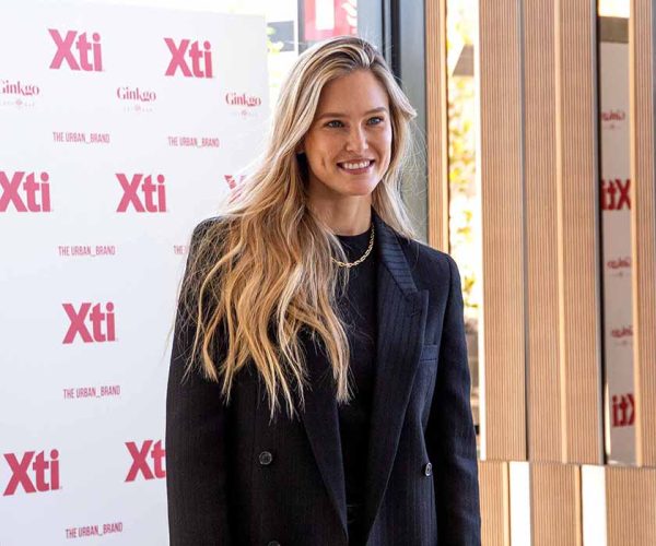 Xti presenta a Bar Refaeli como nueva embajadora