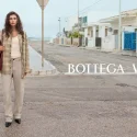 El nuevo bolso Andiamo destaca dentro de la nueva campaña de Bottega Veneta para esta primavera-verano 2023