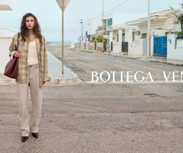 El nuevo bolso Andiamo destaca dentro de la nueva campaña de Bottega Veneta para esta primavera-verano 2023