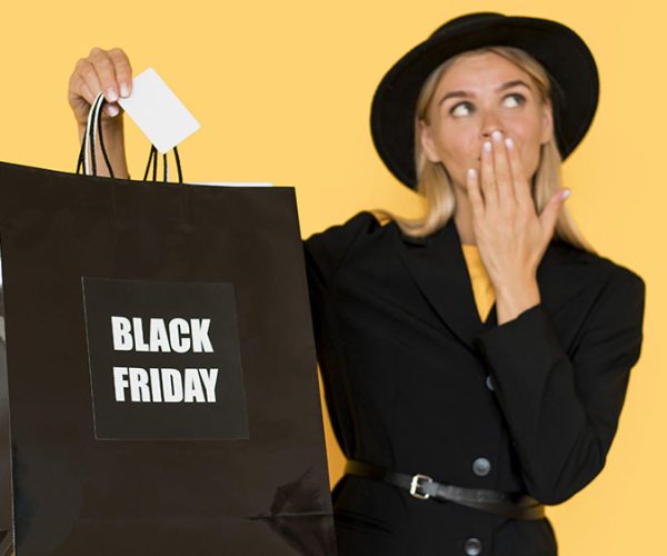 Los españoles nos gastaremos 242 euros en el Black Friday de 2024, pero solo el 24% comprarán moda y calzado