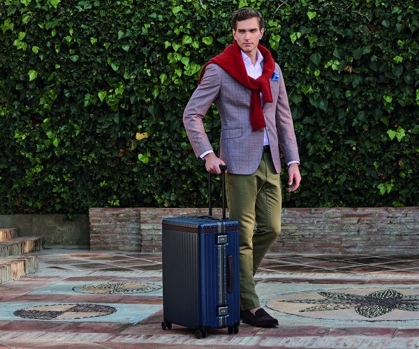 Hackett London × Carl Friedrik amplía su colección de artículos de viaje con nuevos diseños para viajar con distinción y sencillez