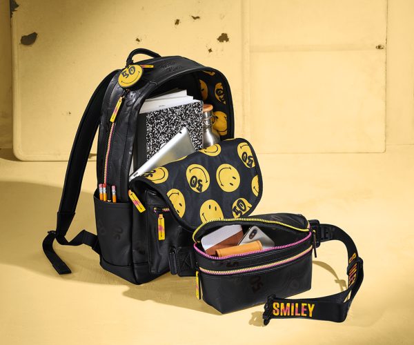 Fossil y Smiley lanzan una mochila en edición limitada por su 50 aniversario