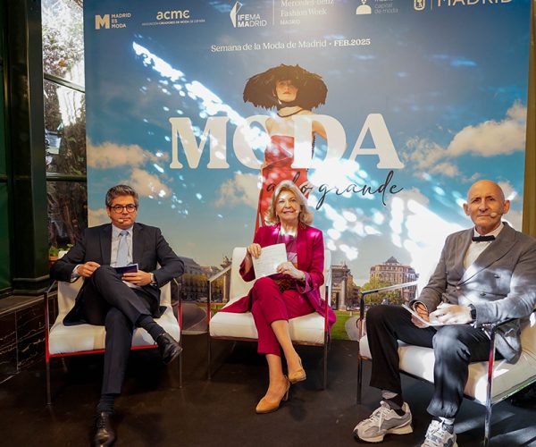 Daniel Martínez, vicepresidente ejecutivo de IFEMA MADRID; Engracia Hidalgo, delegada del área de gobierno de Economía, Innovación y Hacienda del Ayuntamiento de Madrid y Modesto Lomba, presidente de ACME.