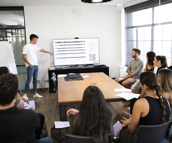 D.Franklin y el Centro de Empleo de la Universidad de Alicante acercan a los estudiantes a la realidad laboral a través del programa Job Discover