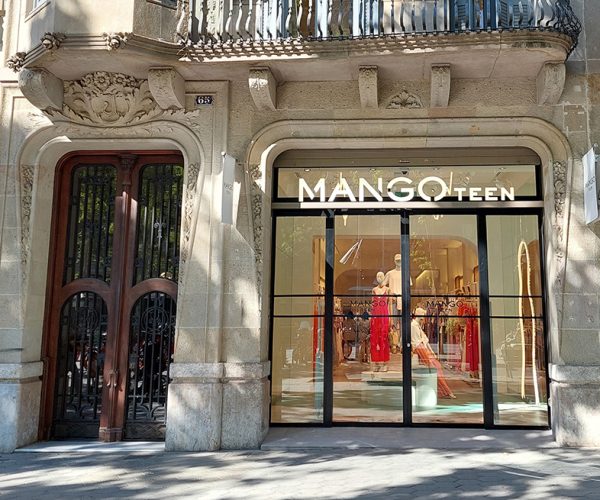 Mango potencia su línea juvenil Mango Teen con una apertura en Paseo de Gracia