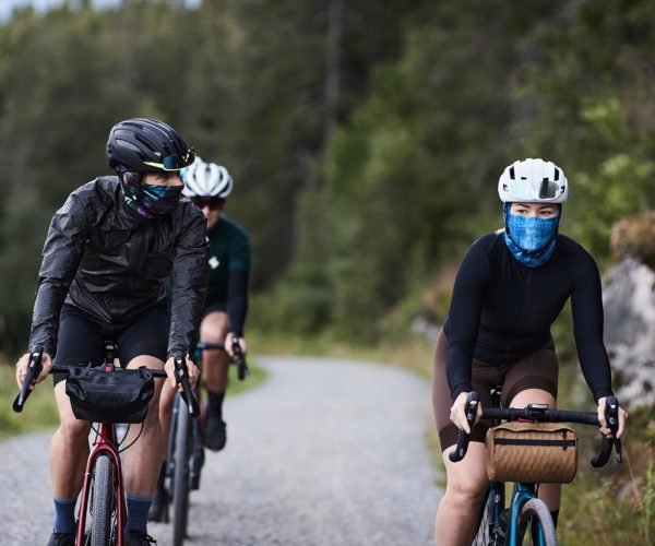 BUFF® una selección de accesorios ideales para los amantes del ciclismo a de su nueva campaña: Elevate ride - Ediciones Sibila