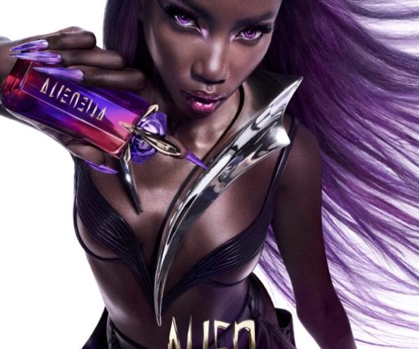 Mugler presenta su nueva fragancia Alien Hypersense Eau de Parfum