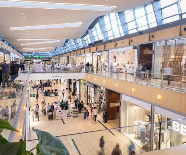 El centro comercial Puerto Venecia cierra 2024 superando los 20,4 millones de visitantes y una superficie de 16.000m² de novedades comerciales