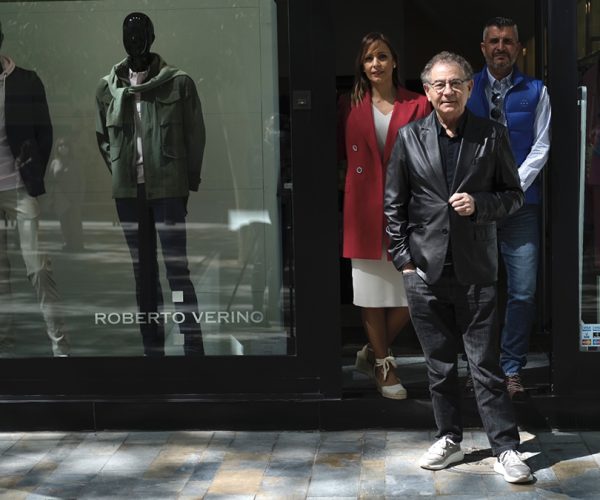 Roberto Verino celebra su 40 aniversario con amigos y clientes de Murcia