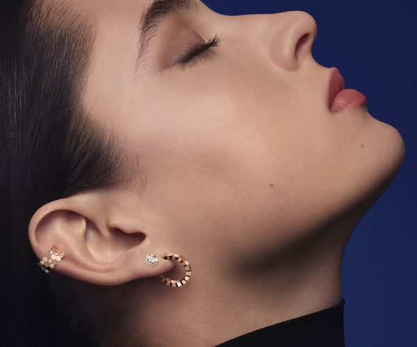 Chaumet presenta el nuevo earcuff Bee My Love: una joya icónica con un giro contemporáneo