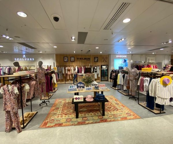 Silbon abre una tienda Woman en Puerto Banús, con El Corte Inglés de Marbella