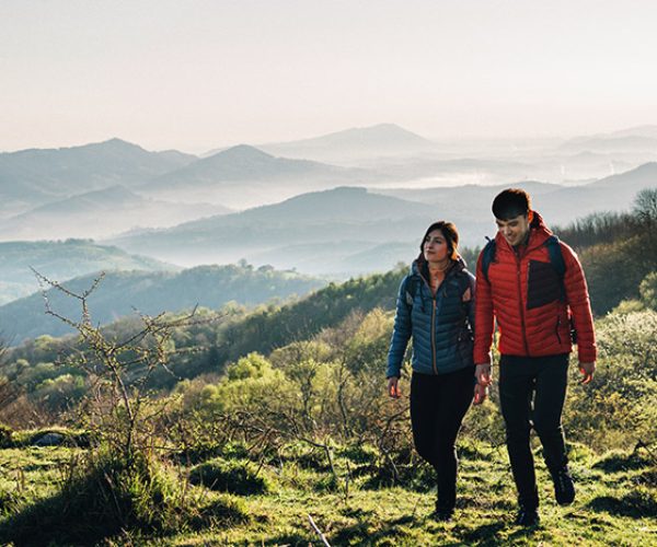 Ternua une funcionalidad, sostenibilidad y estética en una colección de trekking OI 2023 colorista y con interesantes novedades