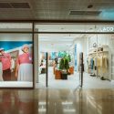 El centro comercial L’Illa Diagonal de Barcelona amplía su oferta comercial con la entrada de Lacoste