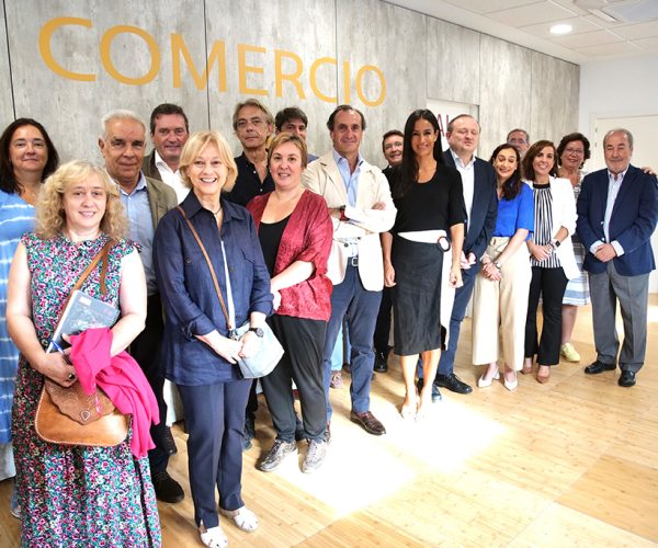 La vicealcaldesa y el delegado de Economía, Innovación y Empleo han mantenido ayer un encuentro con los miembros del Consejo de Comercio de la Ciudad de Madrid