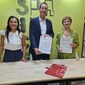 El Ayuntamiento de Elda y Avecal renuevan su colaboración para impulsar la formación de los eldenses en el calzado