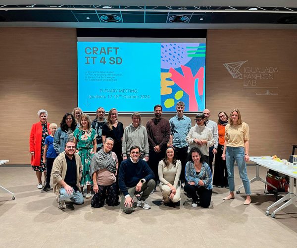 El Clúster Catalán de la Moda (Modacc) acoge la primera reunión del proyecto europeo CRAFTIT-4SD, reuniendo a profesionales de toda Europa