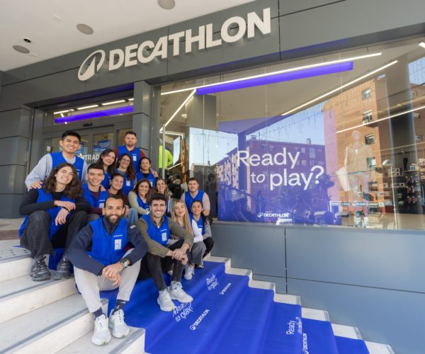 Decathlon celebra la gran apertura de su nueva tienda en Vallecas con una fiesta única llena de sorpresas y regalos