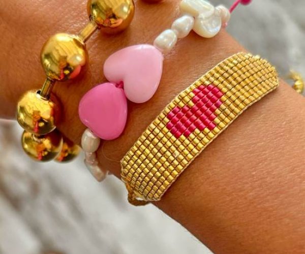 Las pulseras más coloridas y originales del verano las tiene Eleonor de Casanovas