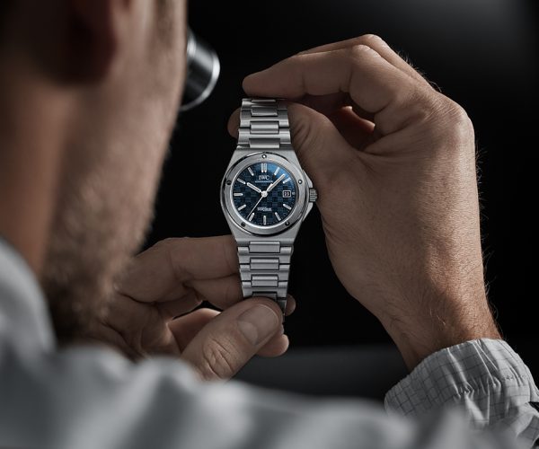 IWC Schaffhausen presenta el Ingenieur Automático 40 con esfera azul