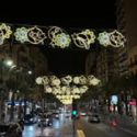 El Ayuntamiento de Alicante acuerda con los comerciantes retrasar una semana el encendido de la navidad en solidaridad con las víctimas de la catastrófica dana en Valencia