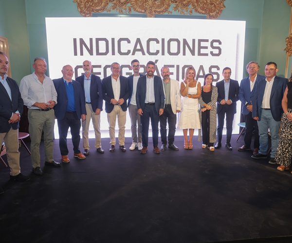 Carlos Mazón: “Ponemos en marcha un servicio pionero en España para impulsar el reconocimiento, la protección y la promoción de los productos artesanales e industriales de la Comunitat”