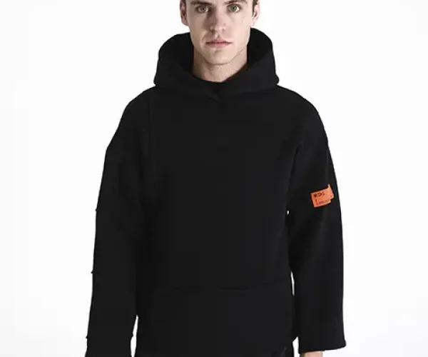 Z31 presenta su SC4RZ Hoodie