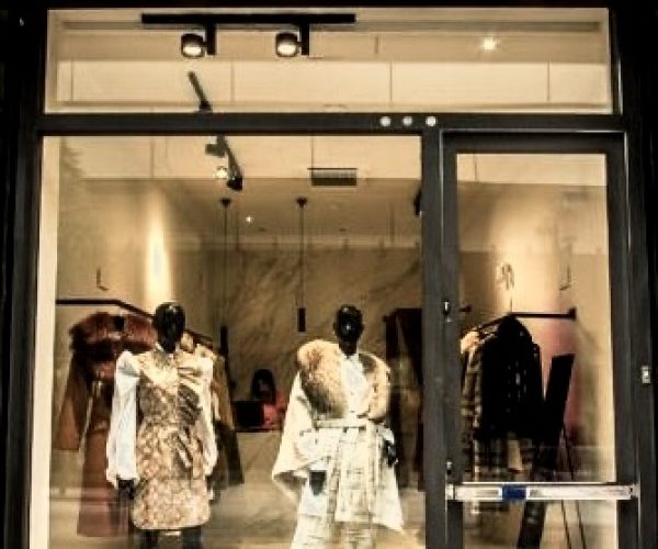 CYRANA abre su primera tienda insignia en Oviedo